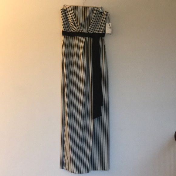 Gorgeous Halston Dress          NWT - Picture 6 of 8